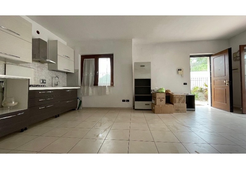 Aranova Via Luigi Russo – Villa Quadrifamiliare con Box di Proprietà